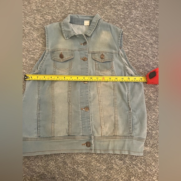 Hand embroidered vest from Mexico - Picture 4 of 6